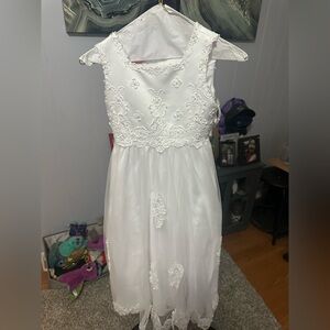 Iris and Ivy Girls’s Size 7 White Communion Dress With Veil Freshly Dry Cleaned